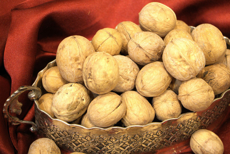 گردو پوست دار خارجی
