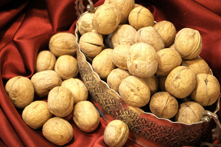 گردو پوست دار خارجی